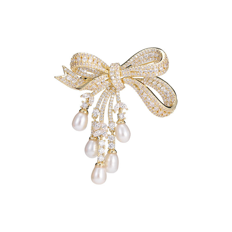 High-end design sense luxury heavy industry light luxury bow brooch natural freshwater pearl corsage versatile coat accessories