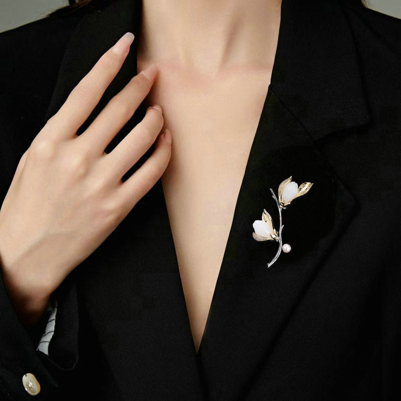 National style classical magnolia brooch high-end sense light luxury women's coat temperament pin new Chinese high-end exquisite corsage