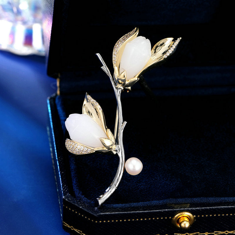 National style classical magnolia brooch high-end sense light luxury women's coat temperament pin new Chinese high-end exquisite corsage