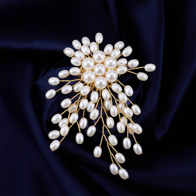 High-end light luxury handmade pearl fireworks brooch women's exquisite luxury temperament pin coat jacket clothing accessories