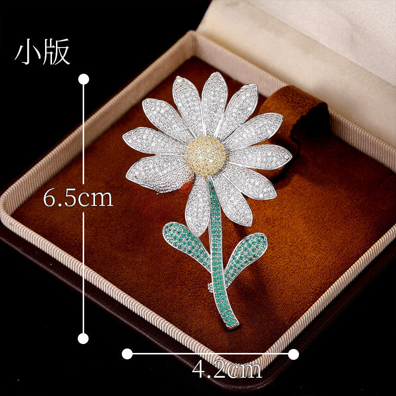 Light luxury high-end zircon daisy brooch female sunflower high-end luxury versatile clothes corsage pin accessories