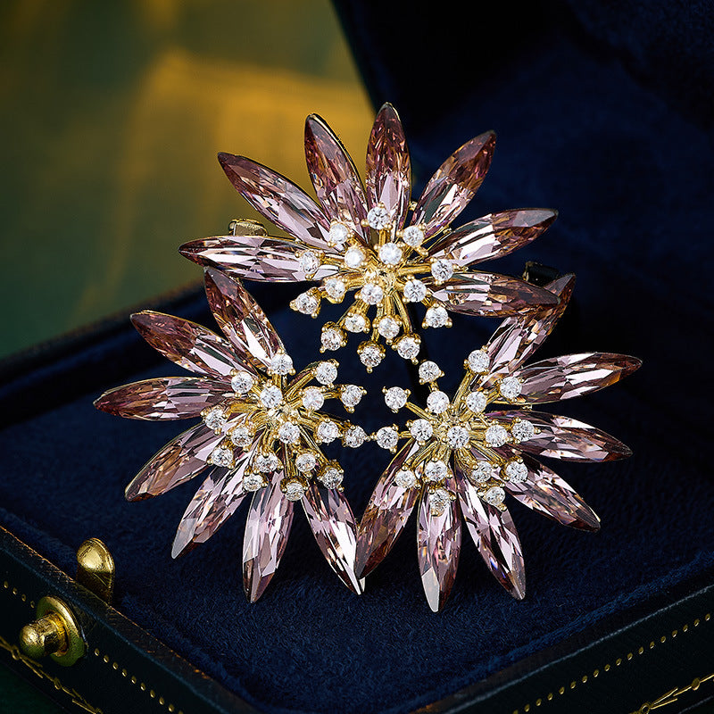 Luxury high-end wheat ear crystal brooch high-end elegance gradual change color snowflake pin gift commemorative coat corsage