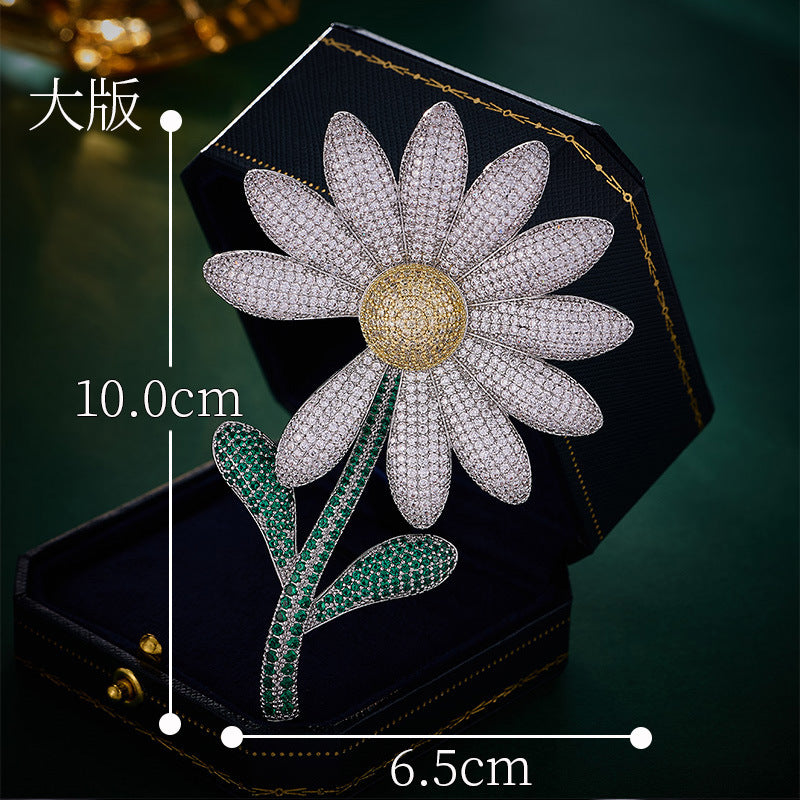 Light luxury high-end zircon daisy brooch female sunflower high-end luxury versatile clothes corsage pin accessories