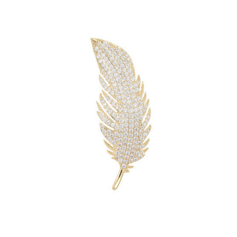 Elegant fashion temperament high-end clothing multi-purpose anti-light fixed clothes pin with zircon feather brooch