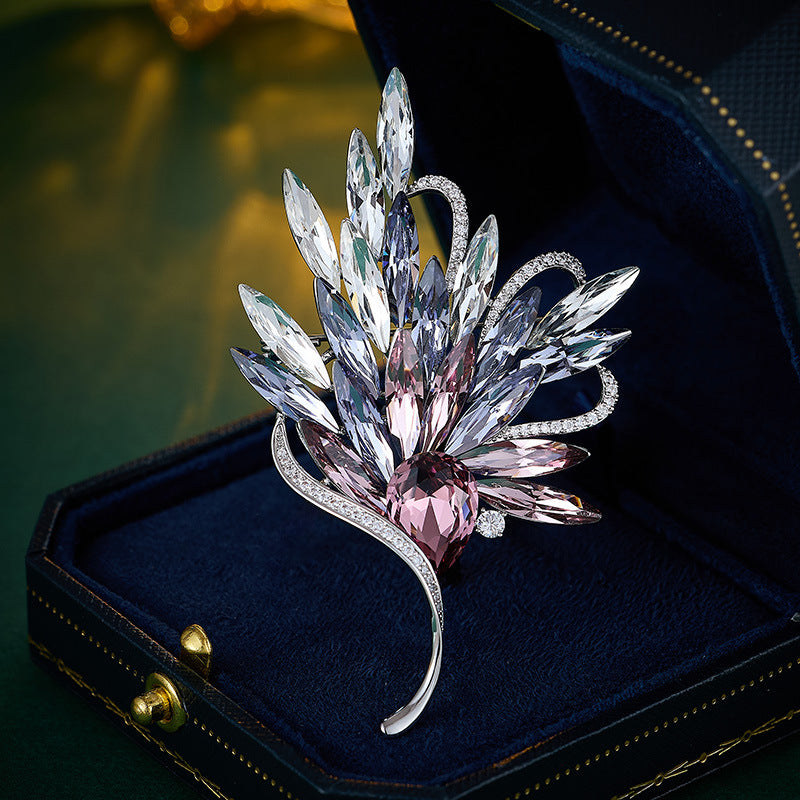 Luxury high-end wheat ear crystal brooch high-end elegance gradual change color snowflake pin gift commemorative coat corsage